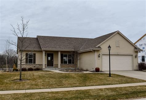 1661 Thomas Dr East Troy Wi 53120 Redfin