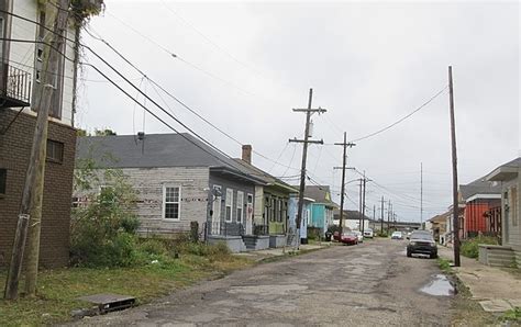 File 7Th Ward New Orleans Broad Stripe House Jpg Wikimedia Commons