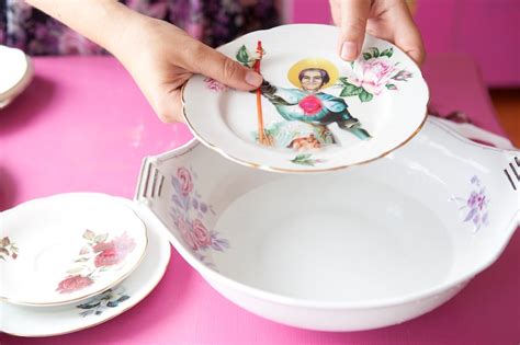 Mirada Paula Una Mirada Ntima A Piezas De Arte Kitsch La Tercera