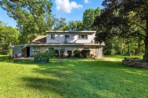 N9319 Scout Rd East Troy Wi 53120 Keller Williams