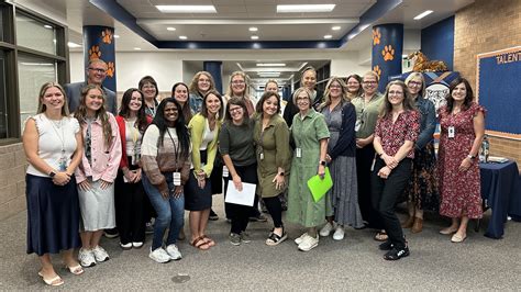 Thank You To Eatlearnplay Ousdnews Workday And Kaiserpermanente For Supporting The Recent Bella Vista Elementary Schoolyard Build We Re Working Together To Bring Playspaceequity To Oakland Through New Kid Designed Play Structures Murals A